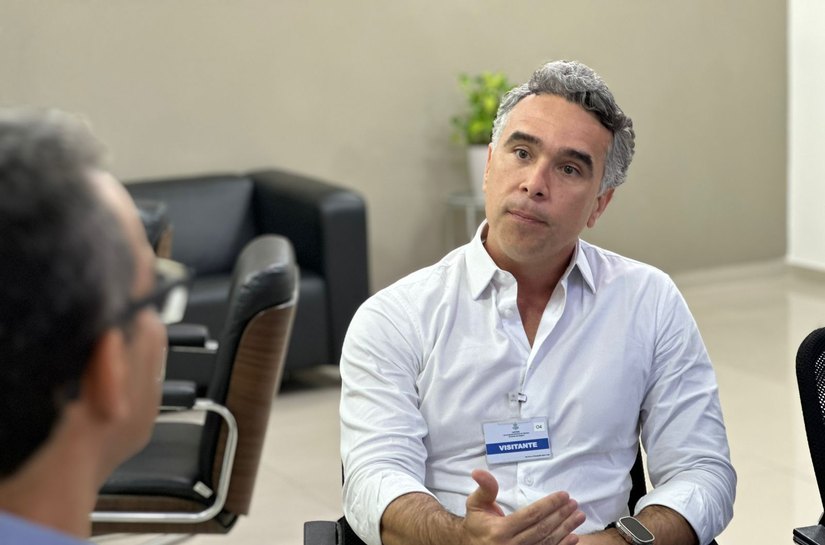Rafael Brito defende permanência de estudantes da Uncisal beneficiados por critério de inclusão regional