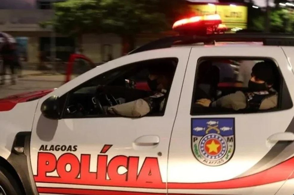 Acidente sem vítimas em Maceió termina com prisão por dívida de pensão alimentícia