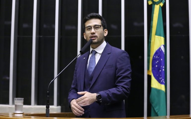 Comissão aprova penas para combater crimes contra redes de energia e de telecomunicações