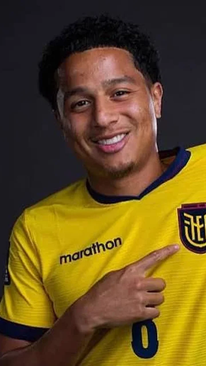 Flamengo anuncia a contratação do atacante equatoriano Anthony Valencia