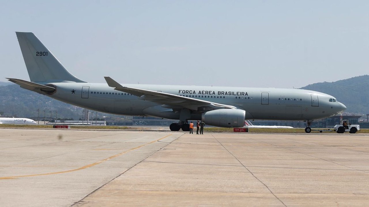 Brasil envia quinto voo para repatriar brasileiros no Líbano