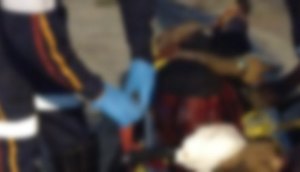 Jovem tem faca cravada no pescoço durante confusão em Nossa Senhora do Socorro / Foto: Foto: Informações Policiais/Reprodução
