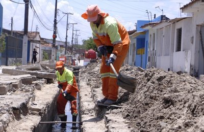 Comunidade do Rio Novo recebe serviço de desobstrução de galerias