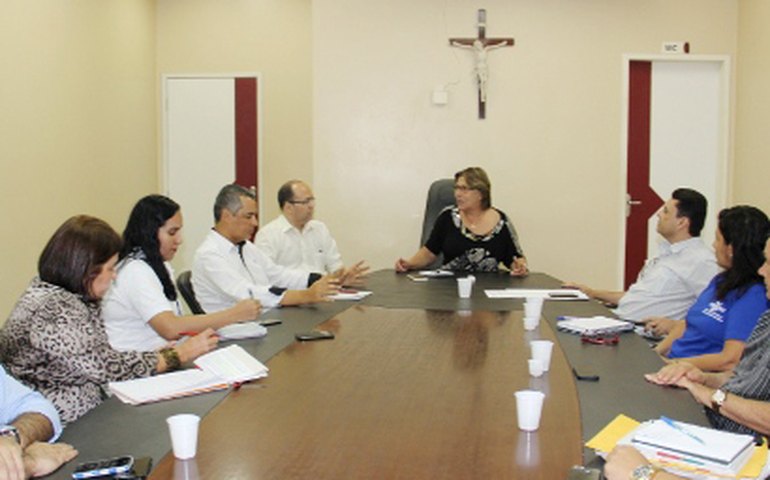 Arapiraca: Célia garante apoio na revitalização do centro comercial