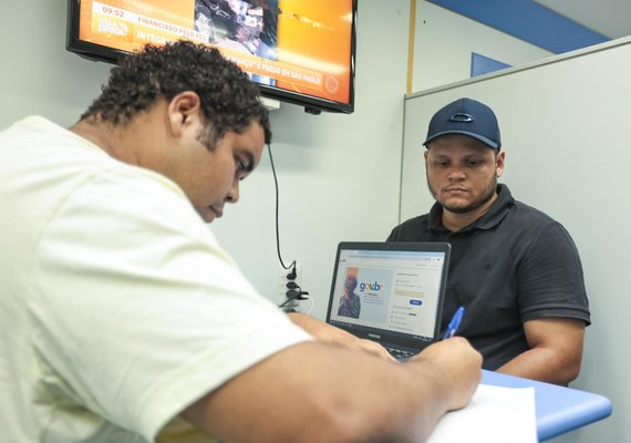 Alagoas registra aumento de 13% no número de contratações em 2024