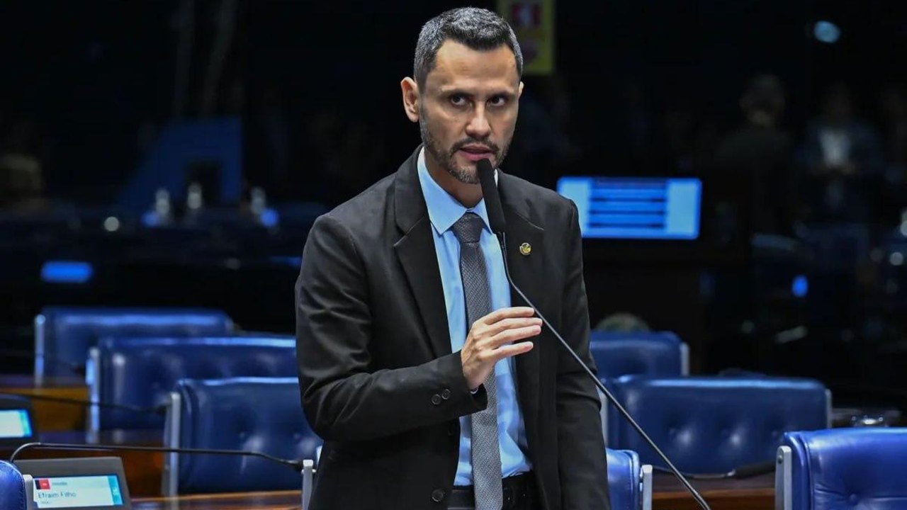 Em Minas, Cleitinho é eleito governador