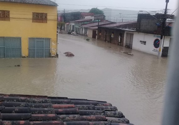 Quase 7 mil foram afetados pelas chuvas