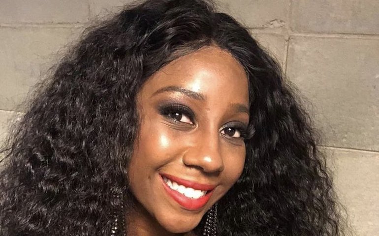 Camilla de Lucas investe na carreira de atriz para 2024 incentivada por Regina Casé 