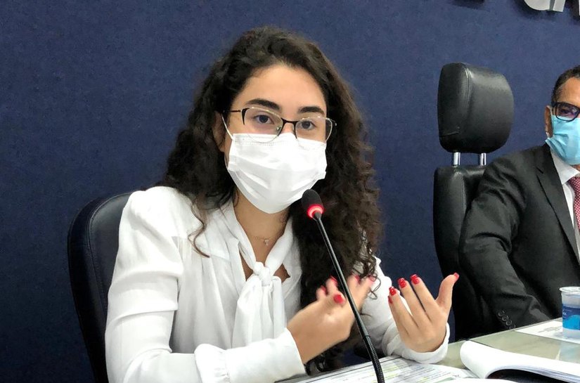 Teca Nelma quer ampliar incentivos a atletas e paratletas de Maceió