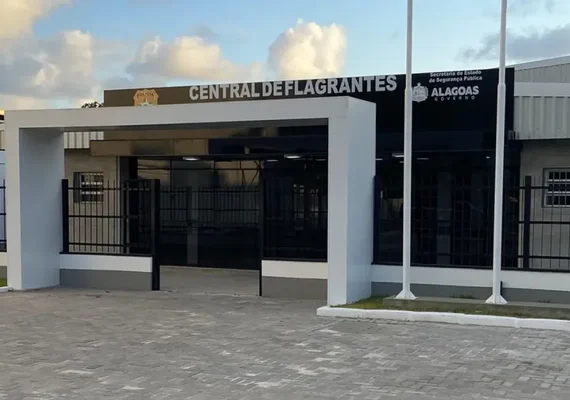 Homem preso por enviar fotos íntimas a criança é solto após audiência de custódia