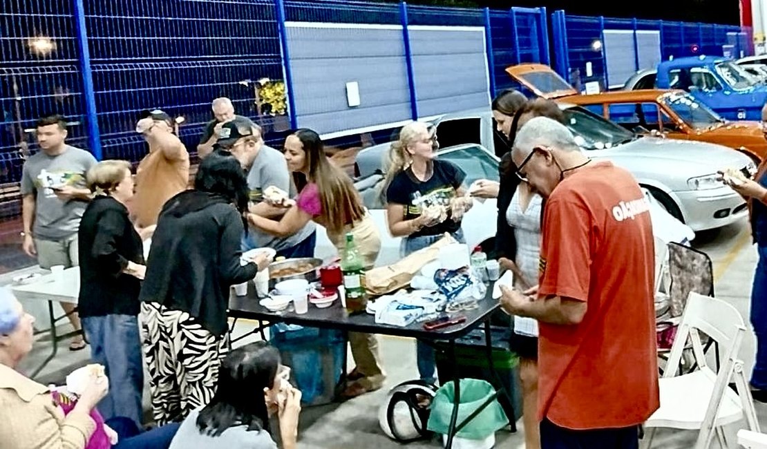 CARROS ANTIGOS: colecionadores fazem encontro semanal em Arapiraca