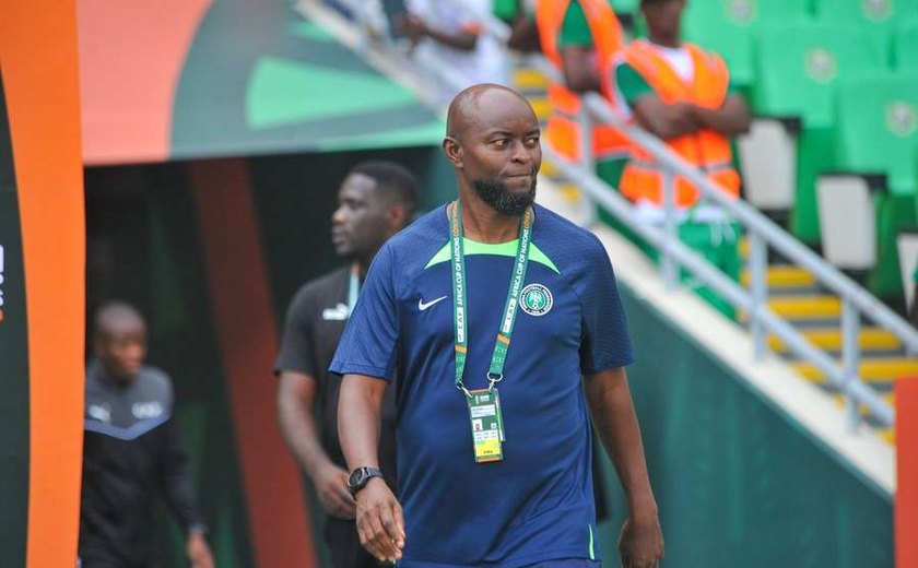Ídolo na Nigéria, Finidi George é novo treinador da seleção do país
