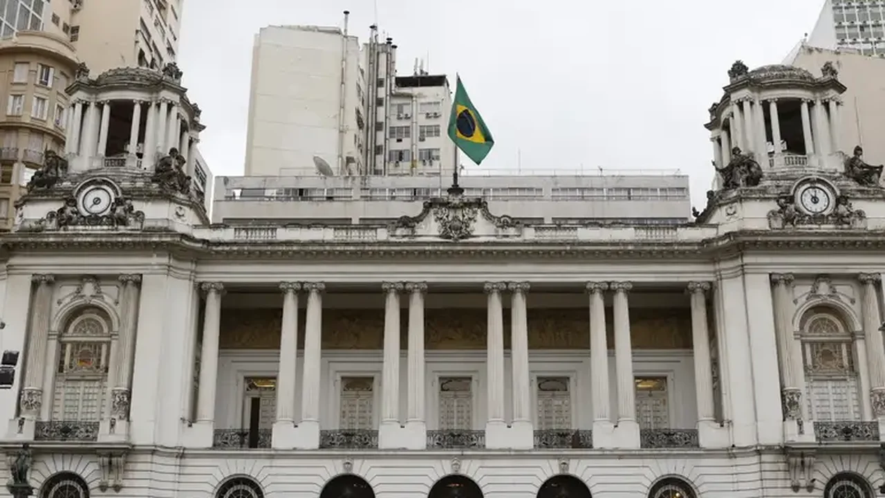 Projeto da prefeitura permite construção de prédios residenciais em estacionamentos de shoppings e supermercados; conheça