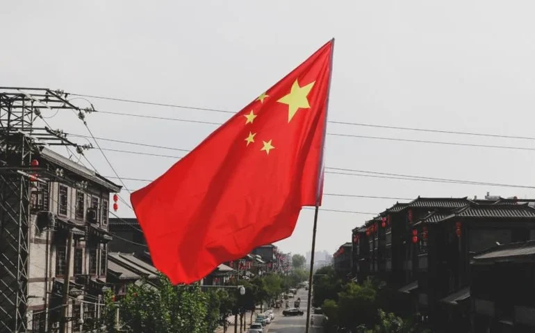 Enquanto os EUA esnobam mão de obra qualificada, a China abraça