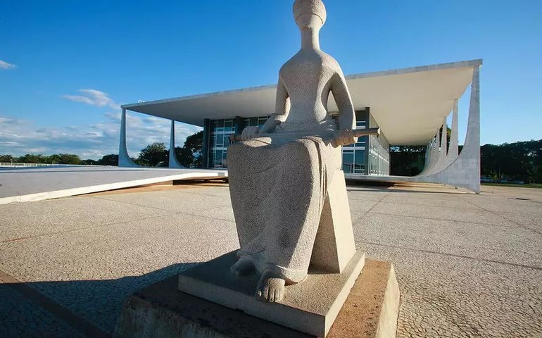 Maioria do STF é contra prisão especial para quem tem curso superior