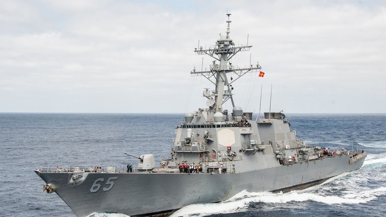 Marinha dos EUA vai implantar 6º destróier de mísseis em base naval na Espanha, diz mídia