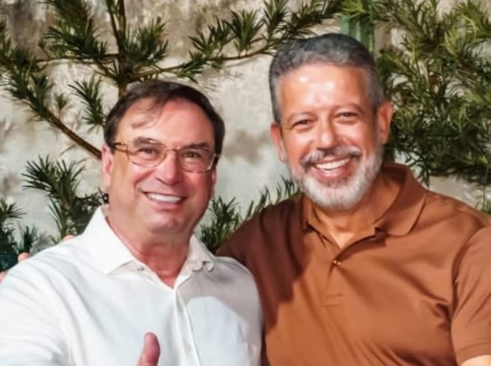 Quem disse que Arthur Lira não é forte em Maceió nem líder em Alagoas “queimou a língua”: 1º lugar na pesquisa confirma avanço em todo o estado