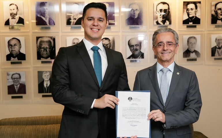 Juiz Charles de Sousa é promovido para a Comarca de Maragogi