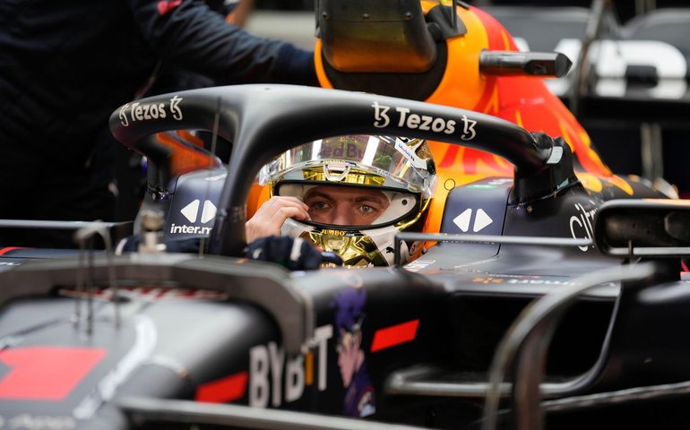 Verstappen desbanca Mercedes e é o mais rápido do dia no GP de Abu Dabi