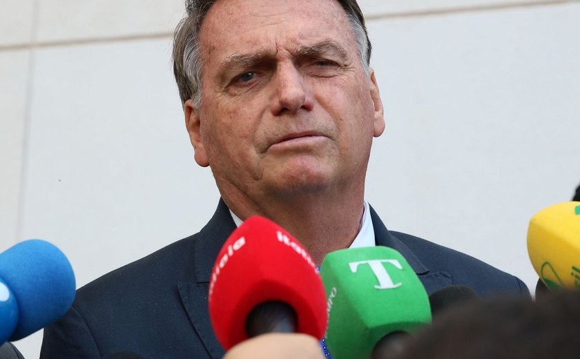 Sem previsão de alta do hospital, Bolsonaro recebe visita de Tarcísio e processo de Boulos