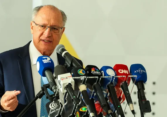 Governo discute com empresários reação à taxação de 50% dos EUA sobre produtos brasileiros