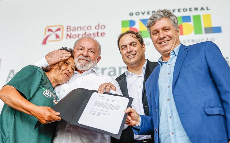 Lula afirma que juros ainda estão altos: “Vamos continuar brigando”