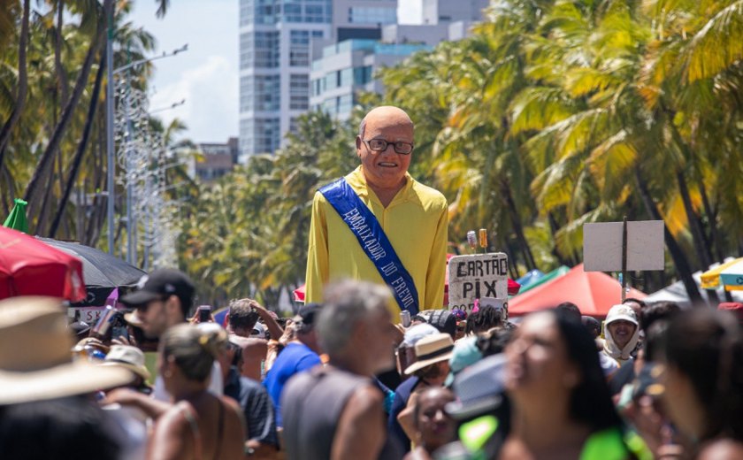 Frevo e muita folia marcam abertura das prévias do Carnaval de Maceió