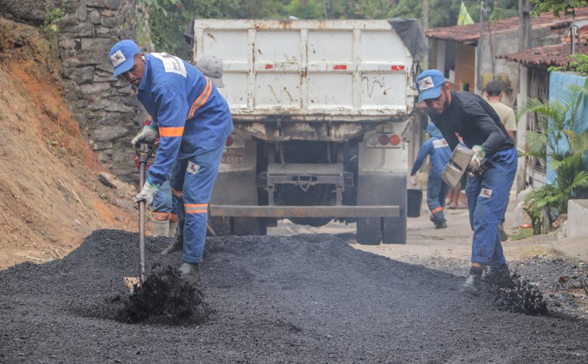 Brota na Grota leva serviços da Prefeitura de Maceió ao Feitosa e Benedito Bentes