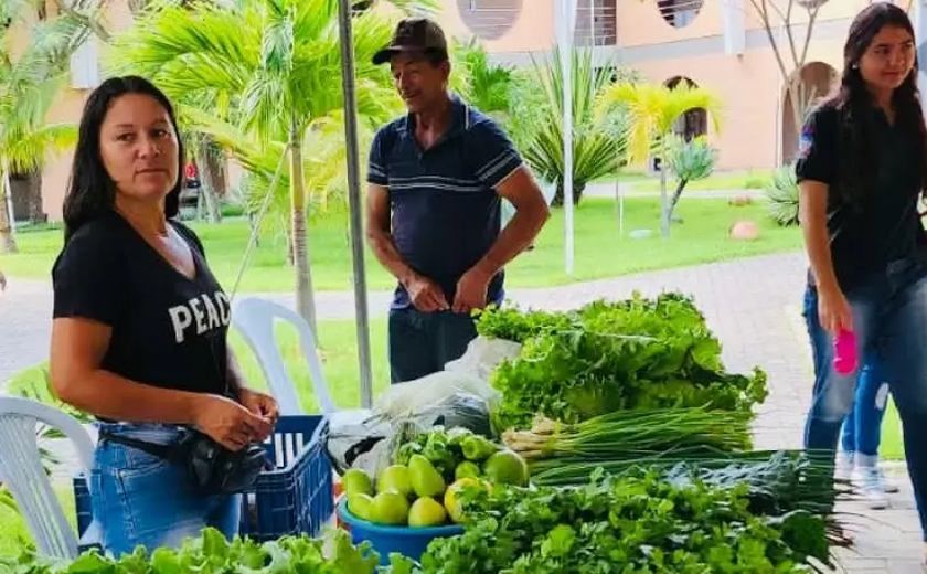 Agricultores familiares participam de seminário e encontro de negócios no Sertão