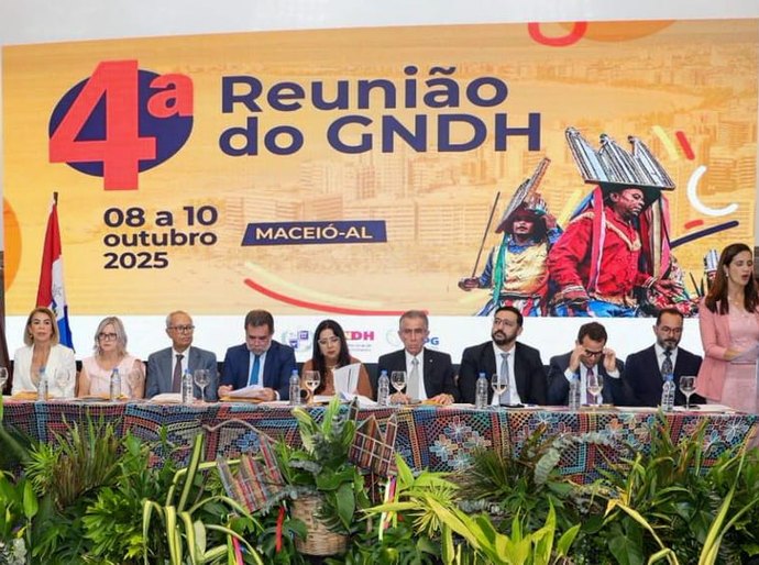 Orlando Rocha Filho participa de encontro do Grupo Nacional de Direitos Humanos