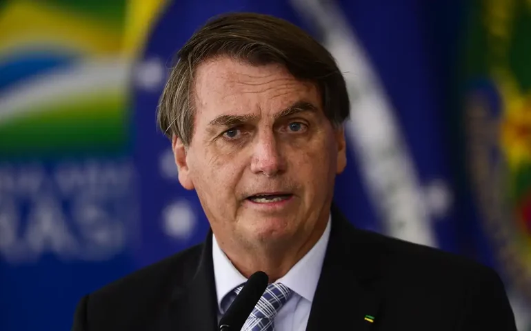 Bolsonaro apresenta melhora e deve receber alta hospitalar nesta sexta-feira