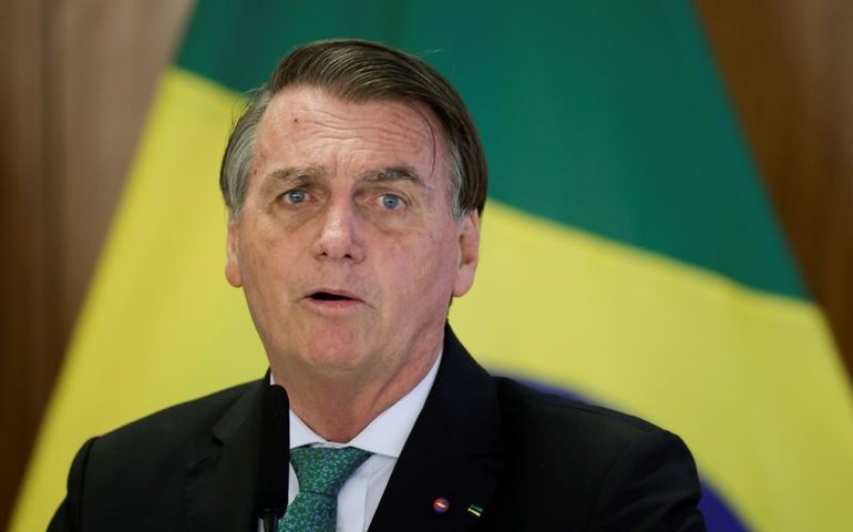 Bolsonaro diz esperar que Lula ‘parta para a baixaria’ no debate da Globo