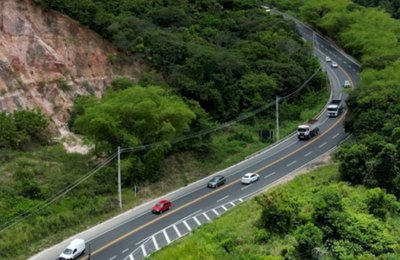 Revitalização da BR-423/AL facilita acesso ao Complexo Turístico de Xingó, no Rio São Francisco