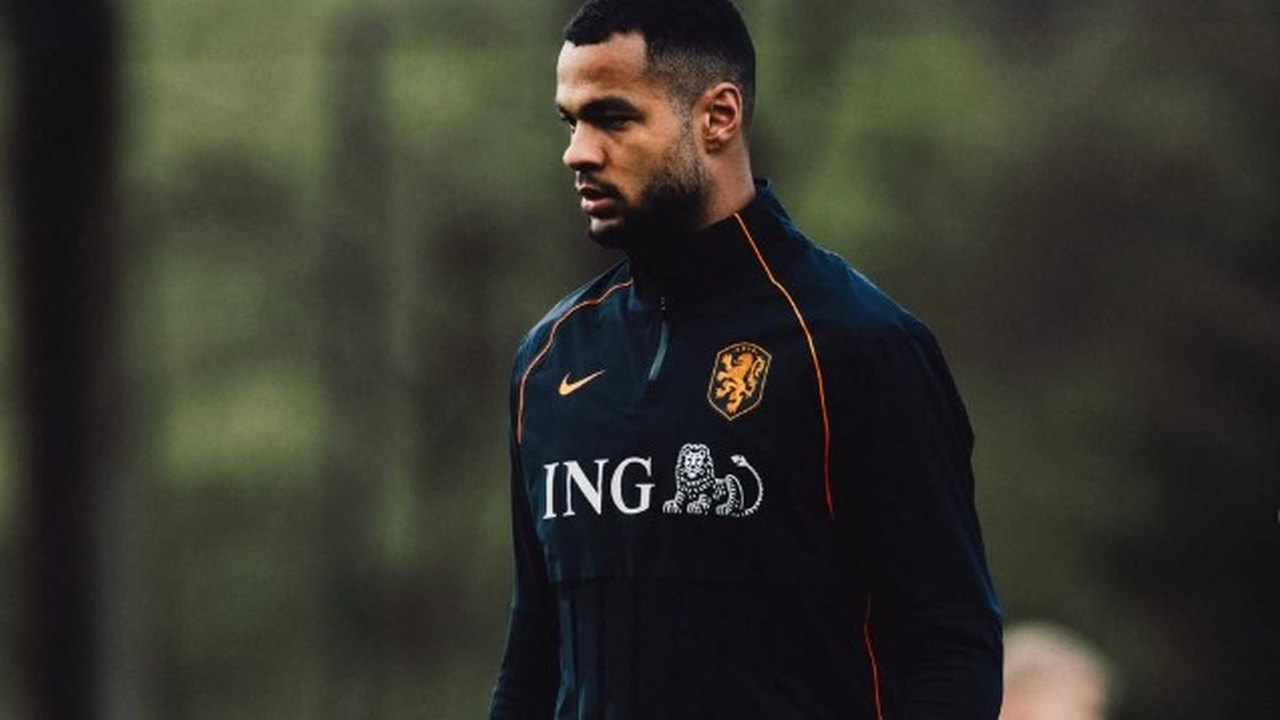 Atacante holandês aceita trocar Liverpool pelo City e aguarda acerto entre clubes, diz jornal