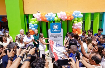 Paulo Dantas, Tia Júlia e Júlio Cezar inauguram Creche Cria e nova Uneal em Palmeira dos Índios