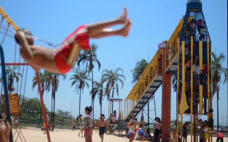 Pais podem criar memórias afetivas no Dia das Crianças