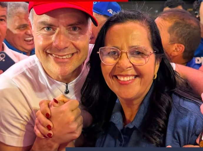 Edilza Alves lidera comitiva de Lagoa da Canoa em evento que marcou início da campanha de Renan Filho
