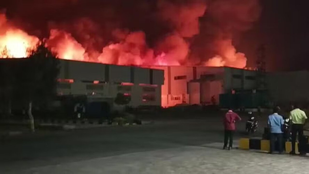 Índia: explosão em fábrica de produtos farmacêuticos deixa 17 mortos e 34 feridos
