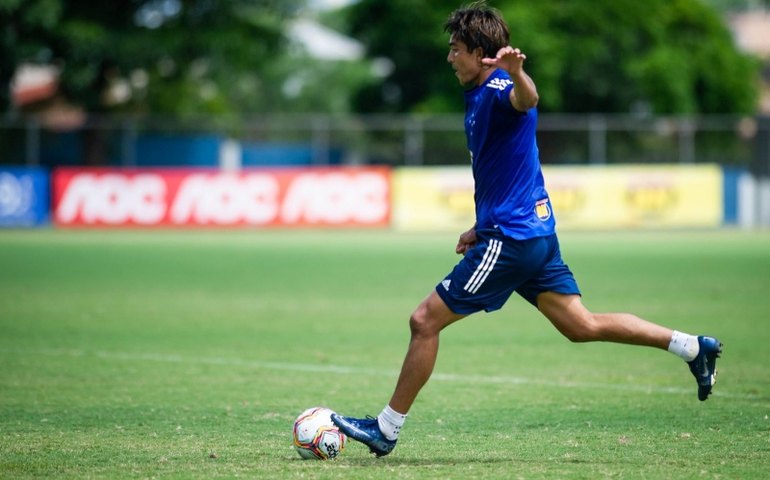 Sem casos de coronavírus, Cruzeiro volta aos treinos na manhã de terça