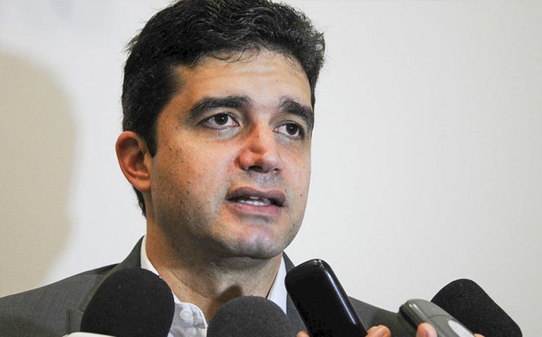 Maceió: Prefeito Rui Palmeira entrega pavimentação de ruas na Santa Amélia