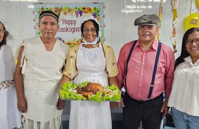 Estudantes do Núcelo de Línguas Estrangeiras participam de atividade cultural