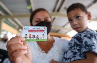 Cartão CRIA alcança a marca de 100 mil famílias e fortalece assistência à Primeira Infância em Alagoas  