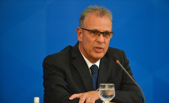 Almirante Bento Albuquerque deixa a chefia do Ministério de Minas e Energia Almirante Bento Albuquerque deixa a chefia do Ministério de Minas e Energia