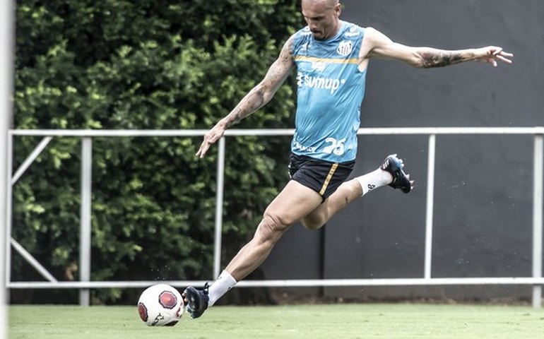 Maicon e Ângelo aprimoram o físico e podem reforçar o Santos na Copa do Brasil