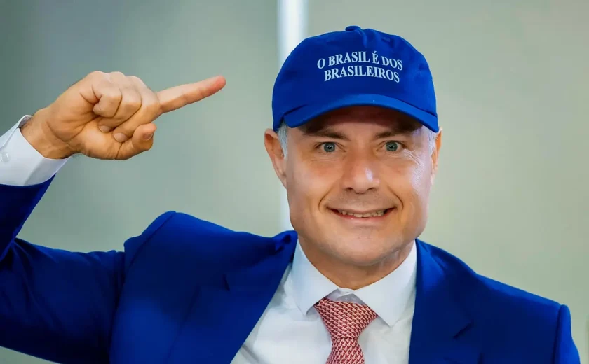Renan Filho troca farpas com senador Bolsonarista ao ser chamado de “tão amargo”
