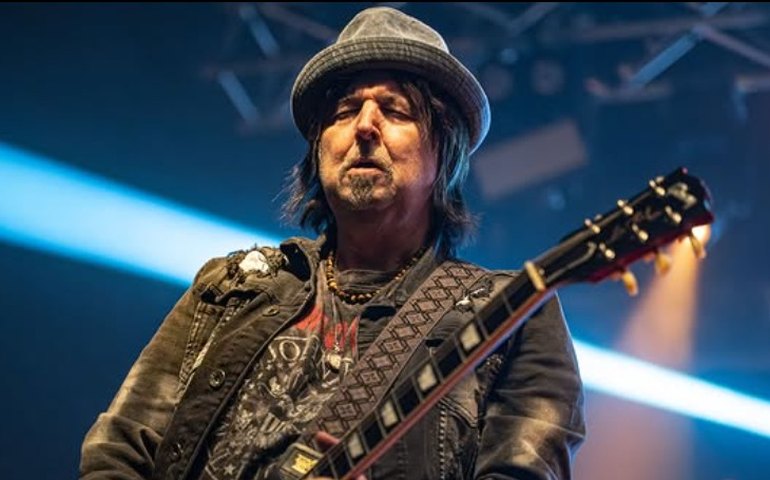 Morre Phil Campbell, guitarrista do Motörhead por 31 anos