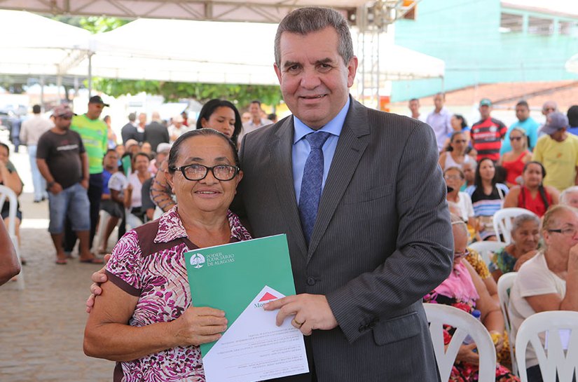 Moradia Legal distribui, gratuitamente, 600 registros de imóveis em Penedo