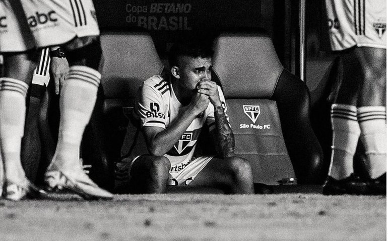 Rodrigo Nestor rompe ligamentos do joelho esquerdo e só volta ao São Paulo em 2024