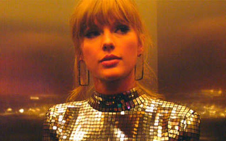 Em filme, a voz política de Taylor Swift