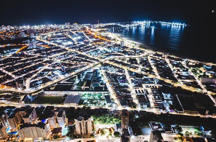 Maceió salta de 16% para quase 75% de iluminação em LED e transforma o parque luminoso da capital